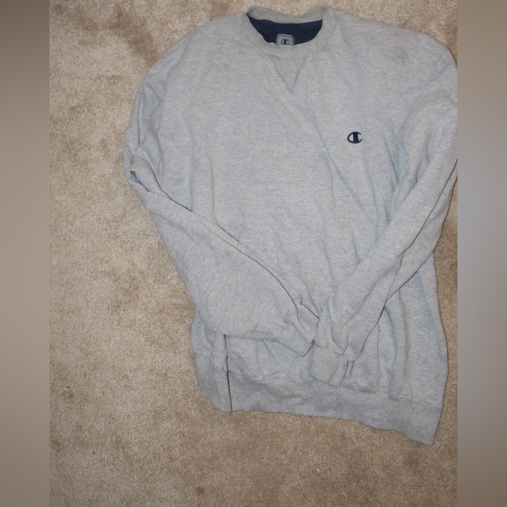 Champion Men's Light Gray Crewneck Sweater